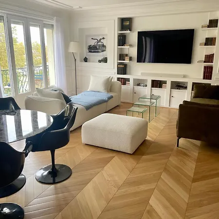 Apartment Apparemment Niche Dans Les Arbres Narbonne