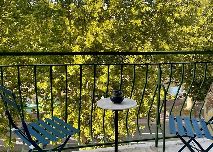 Apartamento Apparemment Luxueux Niche Dans Les Arbres